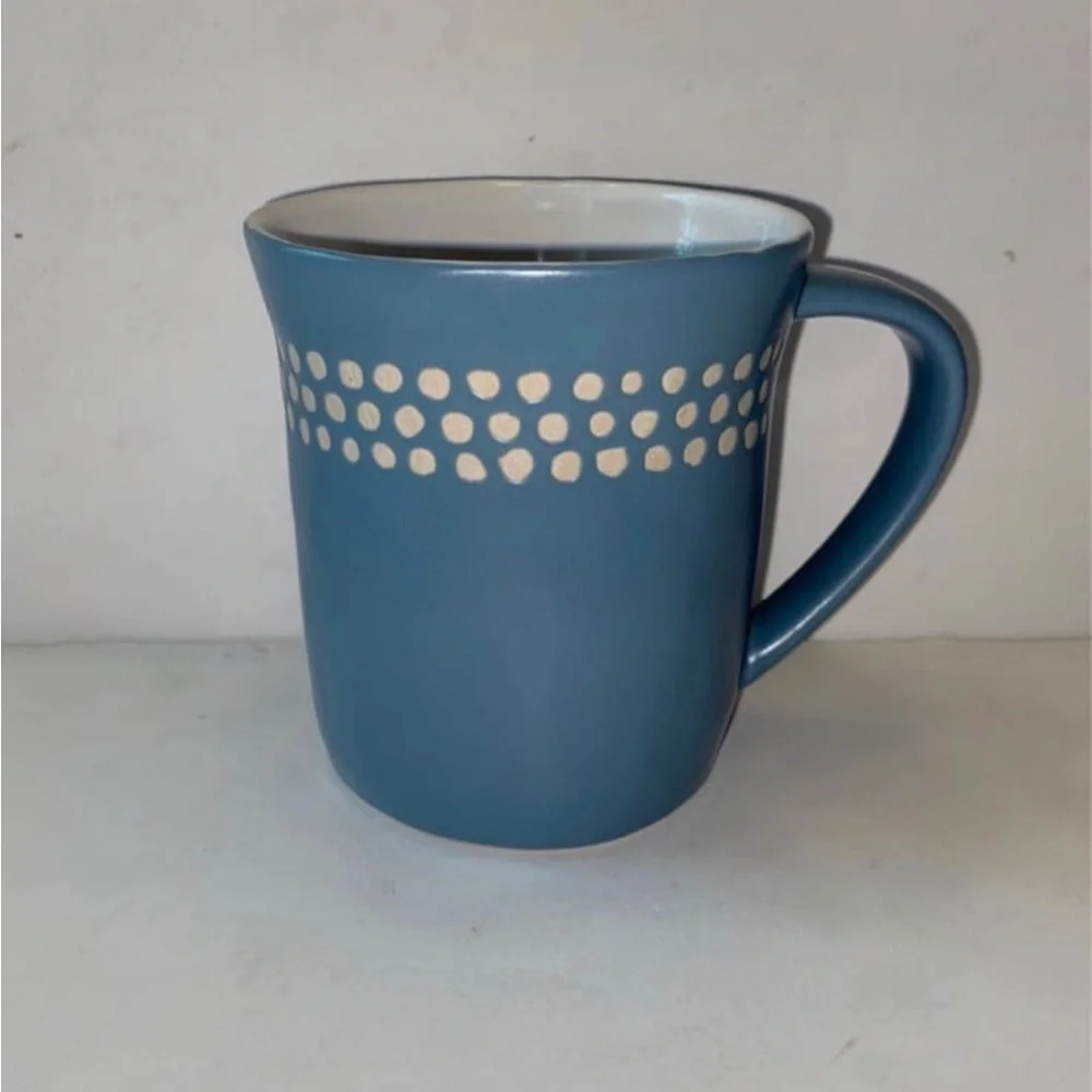 Starbucks Coffee 2008 Blue Dotted Rim Mug 14 fl oz